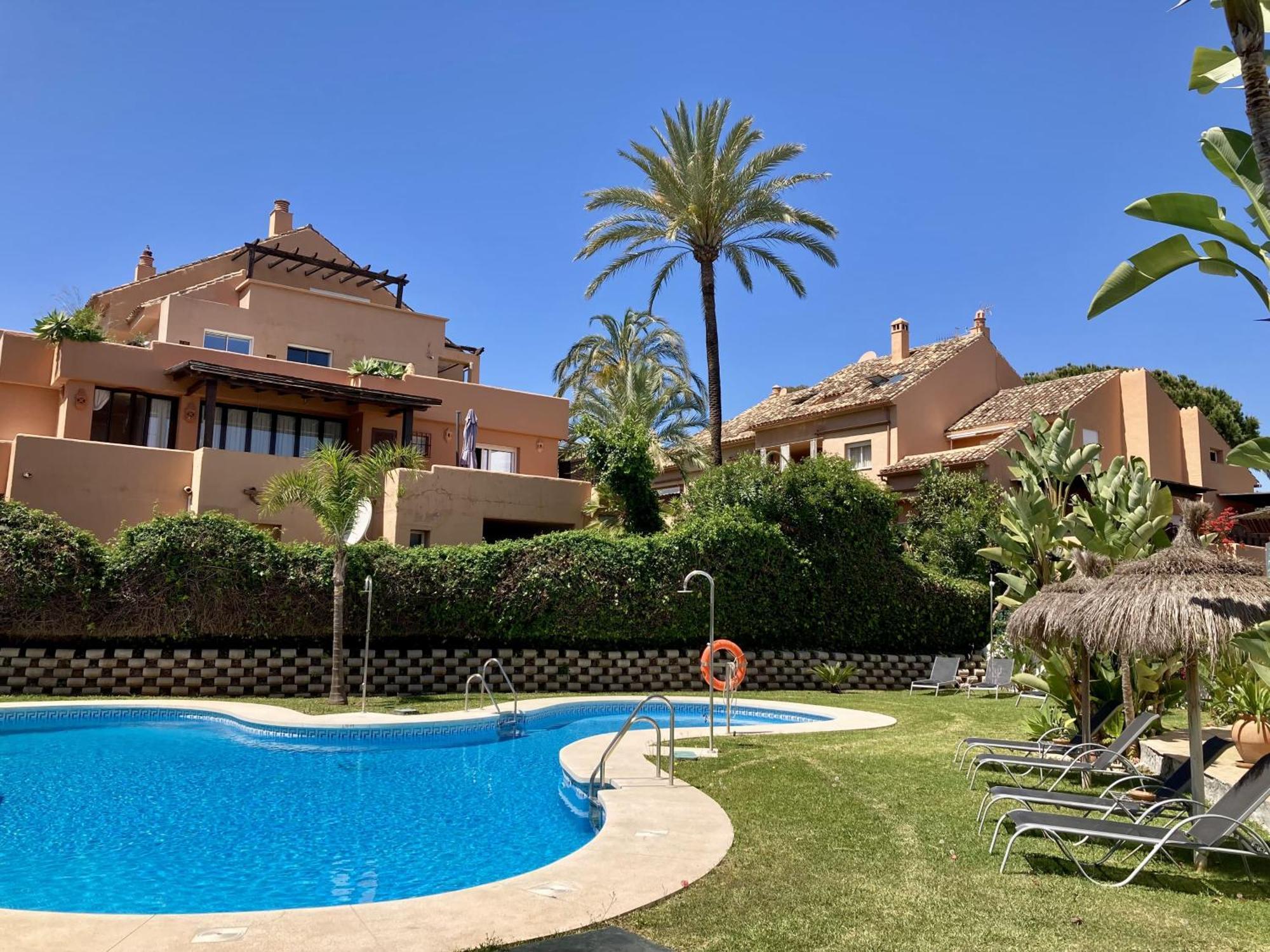 Las Lomas - Pool, Terrace & View Marbella Exterior photo